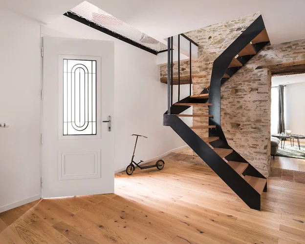 pose de portes blanche en pvc à Varennes-Vauzelles dans la Nièvre 58